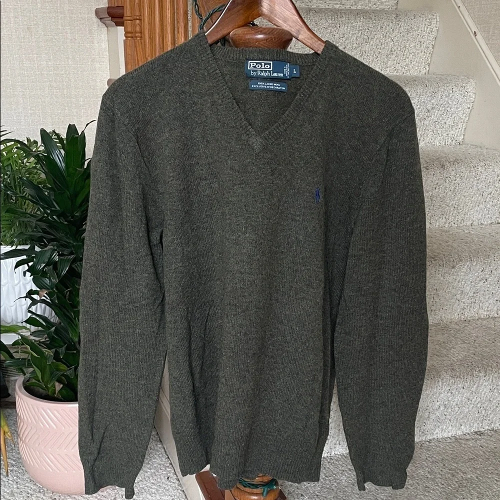 Polo by Ralph Lauren Men's Dark Green Lambswool V-Neck Sweater